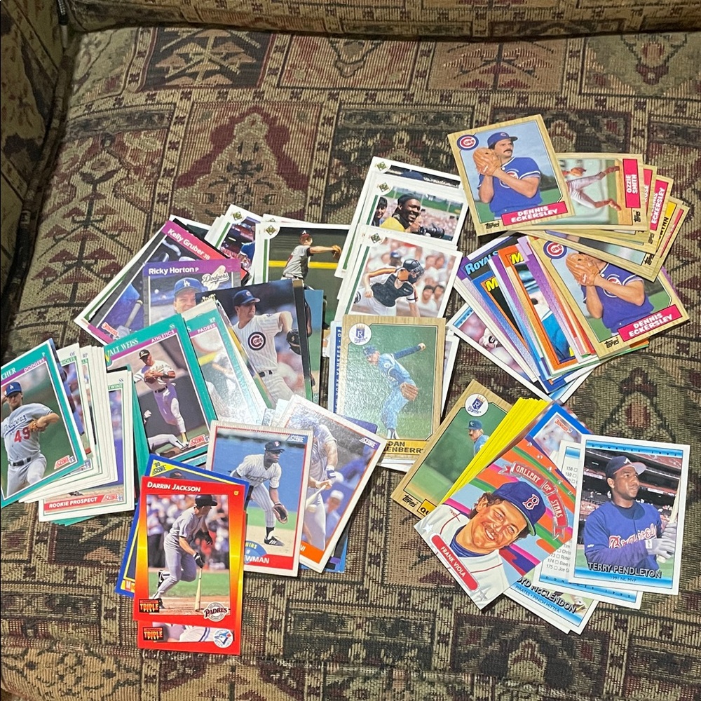 Bundle- 80’s/90’s Assorted Baseball Trading Cards